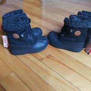 Kids winter boots